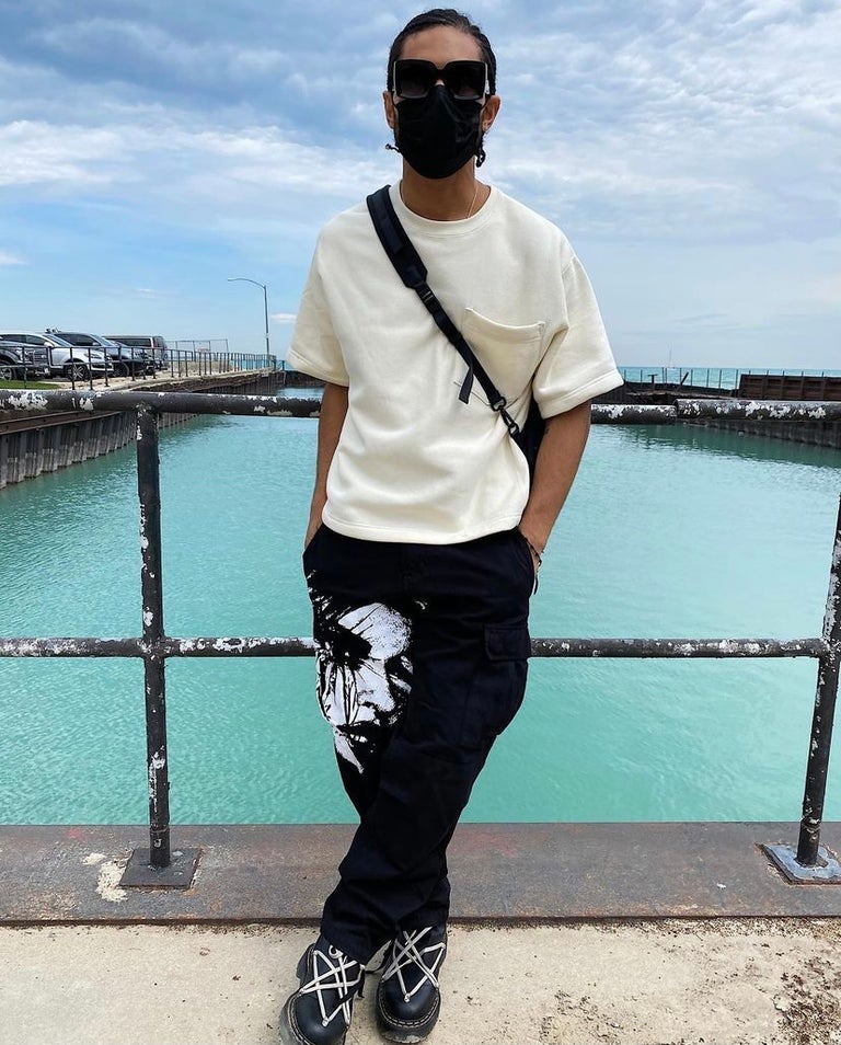 Vital Pocket Sweatshirt (Cream)